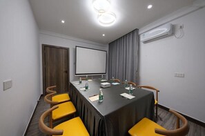 Ảnh chưa phân loại, 4 trong số 49 ảnh, nút
