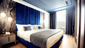 Room - Premium Luxury Finese (Golem)