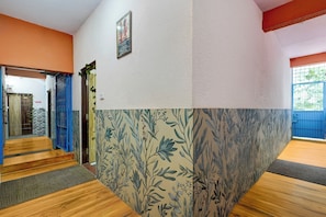 Ảnh chưa phân loại, 2 trong số 29 ảnh, nút