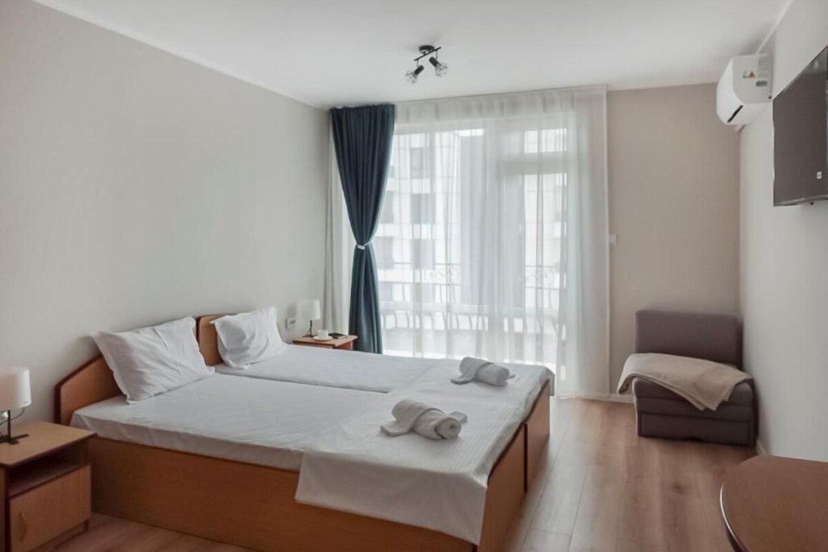 Classic-Dreibettzimmer, Balkon | Kostenloses WLAN, Bettwäsche