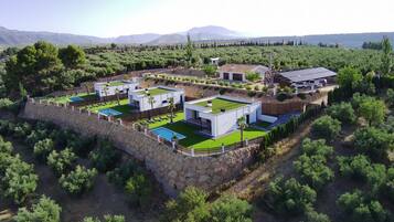 Villa Confort, balcon, vue sur la montagne | Extérieur