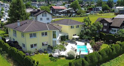 Stunning private villa for 14 guests with pool, WIFI, TV and terrace