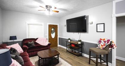 The Play House: Family Retreat 2 Mi to Pawnee Park