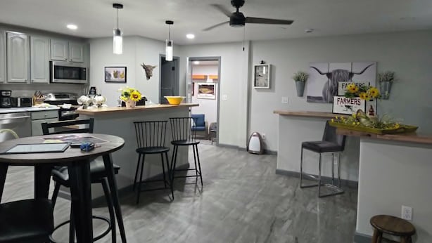 Ảnh chưa phân loại, 1 trong số 30 ảnh, nút