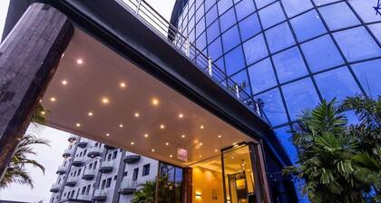 Bon Hotel Delta