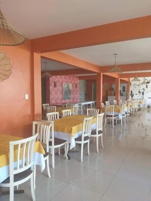 Ảnh chưa phân loại, 4 trong số 32 ảnh, nút