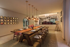 Ảnh chưa phân loại, 3 trong số 33 ảnh, nút