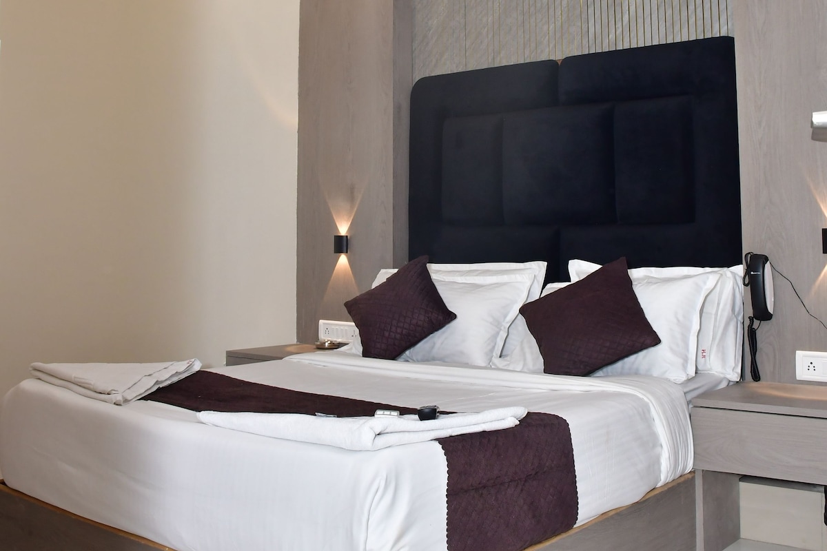 Phòng đôi Deluxe, quang cảnh thành phố | Truy cập Internet không dây miễn phí 