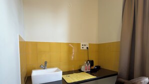 Bathroom - Hotel Elmont, Near EGL, Domlur (Bengaluru)