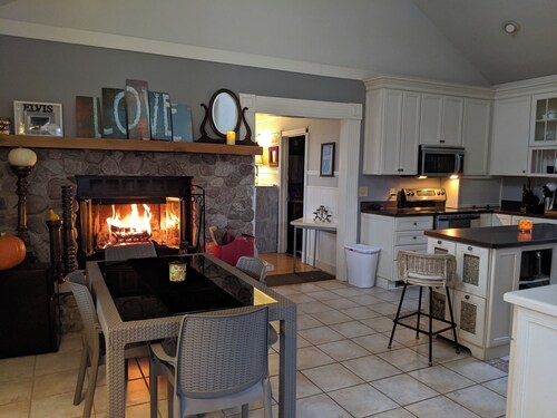 4-bedroom updated Farmhouse just 40 minutes north of Milwaukee