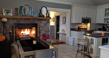 4-bedroom updated Farmhouse just 40 minutes north of Milwaukee