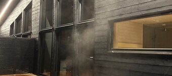 Aurora Lux Rovaniemi, Riverside, Jacuzzi & Sauna. ALL Private!