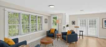 Enjoy Quiet Nights With A Fireplace In Bellport 3 Bedroom Home