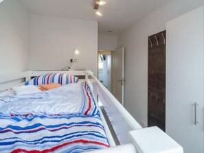 Room - Holiday Home With 1 Bedroom (Neuharlingersiel)