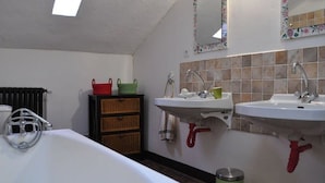 Bathroom - Villa Castel Chambres Dhotes (Rillieux-la-Pape)