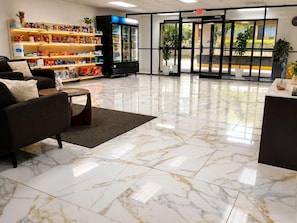 Lobby - Hotel Cartersville, GA (Cartersville)