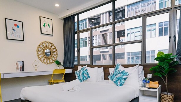 Room - Swing & Pillows @ Z Hotel Cyberjaya (Cyberjaya)