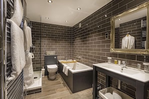 Bathroom - The Rutland Arms Hotel (Bakewell)