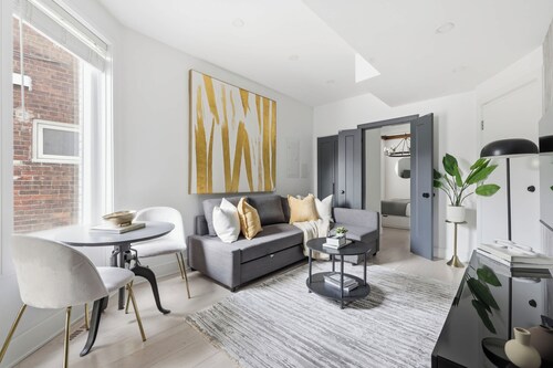 Stylish 2BR Retreat | Private Patio & Free Park