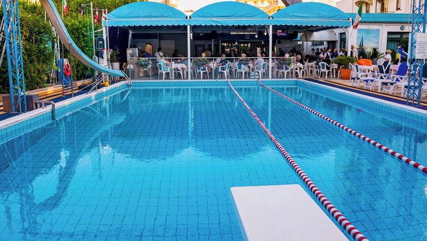 Pool - Hotel Tassoni Maison (Alba Adriatica)