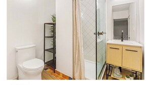 Bathroom - Bohemian Loft-Style Condo (Saint-Jean-Baptiste) (Québec)