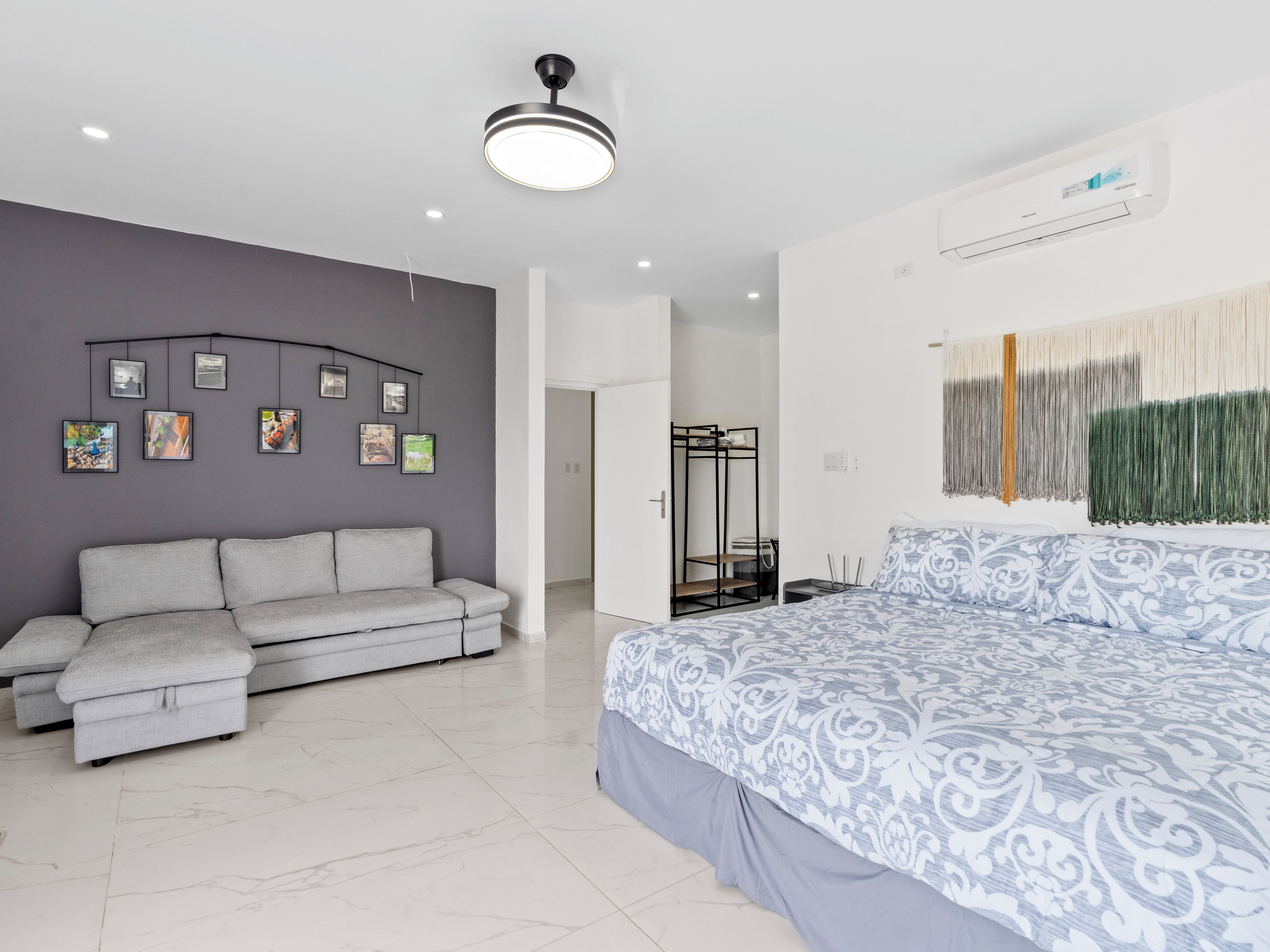 3 bedrooms, in-room safe, desk, iron/ironing board