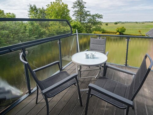 Holiday Apartment With 1 Bedroom