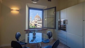 Dining - FLORENCE DUPLEX RETREAT WITH ICONIC DUOMO & BELL TOWER VIEWS (Firenze)