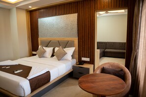 Phòng đôi Deluxe, quang cảnh thành phố | Truy cập Internet không dây miễn phí 