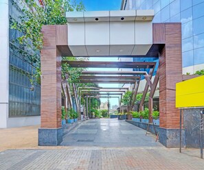 Quầy tiếp tân