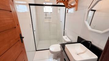 Familienapartment, Veranda, Strandblick | Badezimmer