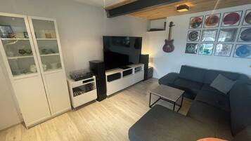 Smart TV, stereo
