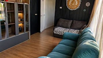 Familie studio, balkon, uitzicht op tuin | Gratis wifi