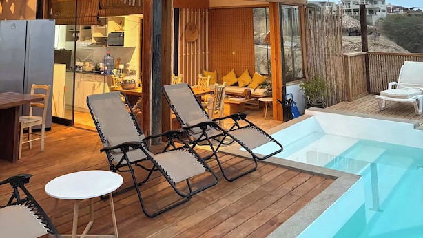 Kolam renang outdoor