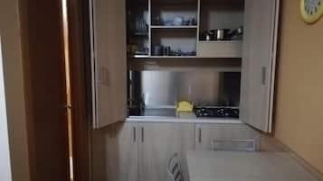 Family Quadruple Room | Dining