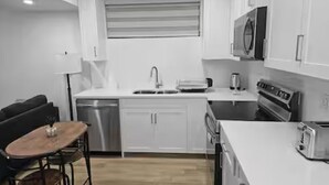 Private kitchen - Marise Tranquility - New Cozy 2-Bedroom Suite (Saskatoon)