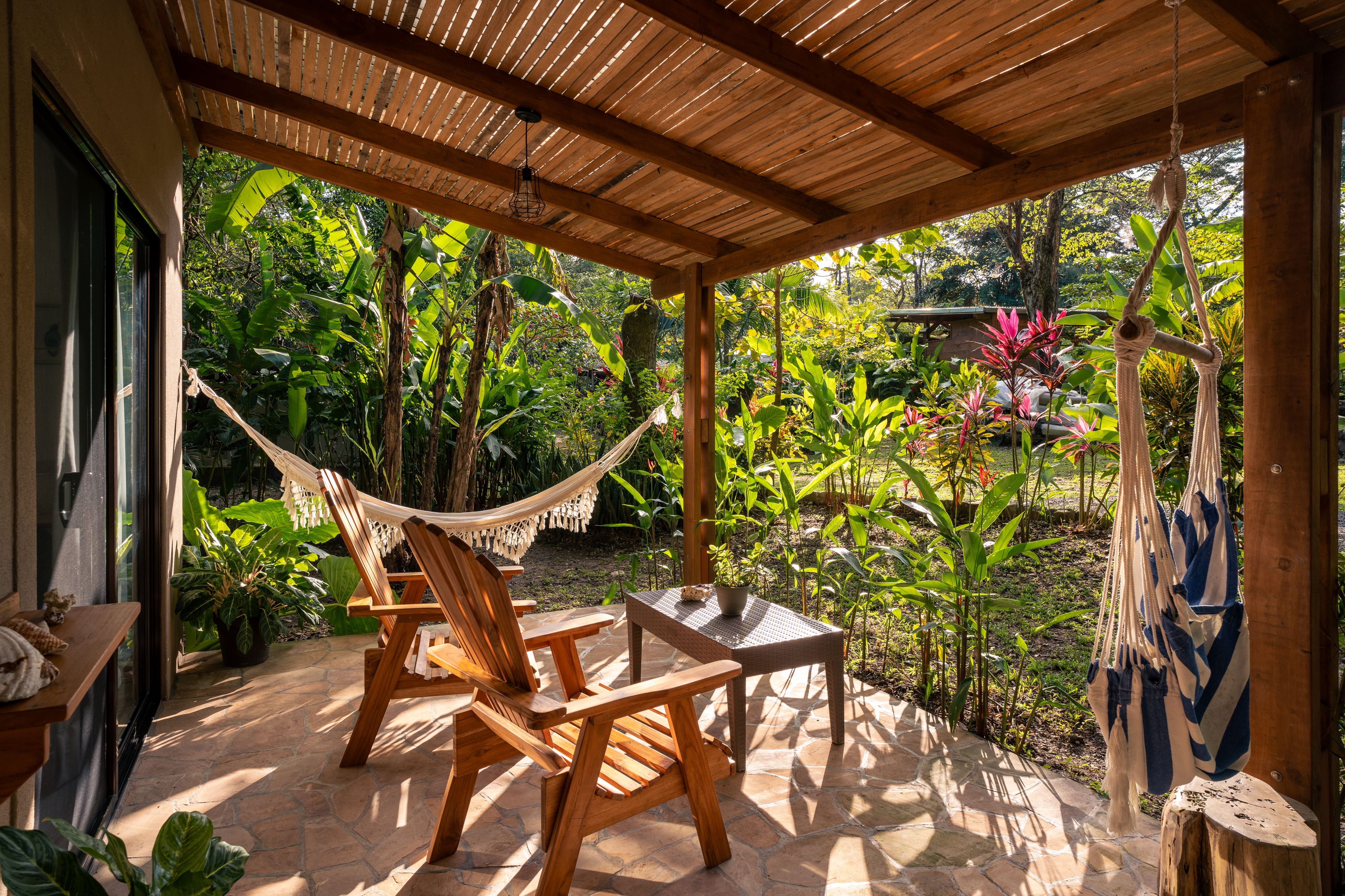 Studio Suite tiện nghi đơn giản, quang cảnh sân vườn | Khu ẩm thực ngoài trời