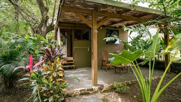 Economy Cabin, Courtyard View | Exterior