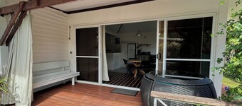 Fare Arava - Spacious bungalow 50 meters from the beach