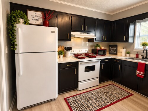 Red Door Guest House Near Hospitals & NAS Meridian