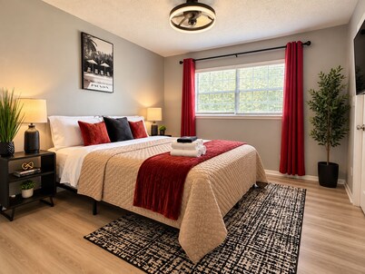 Red Door Guest House Near Hospitals & NAS Meridian