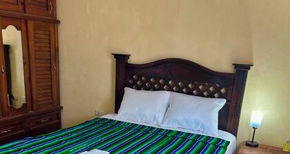 2-bedroom apartment in welcoming Antigua neighborhood.