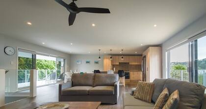 Beachside Bliss - One Bedroom Apartment