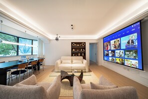 Ảnh chưa phân loại, 4 trong số 395 ảnh, nút