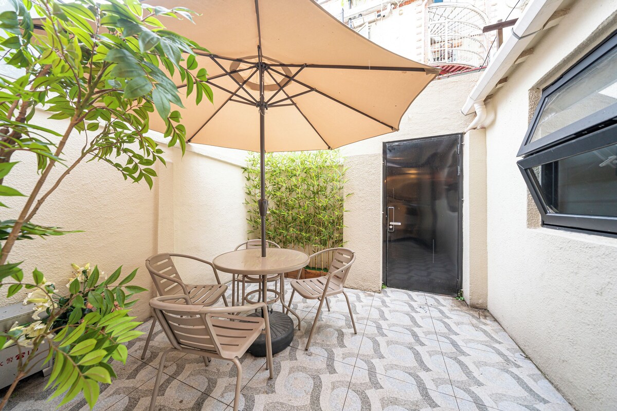 HuaShan · Fresh & Tidy · Cozy 6-Guest | Terrace/patio