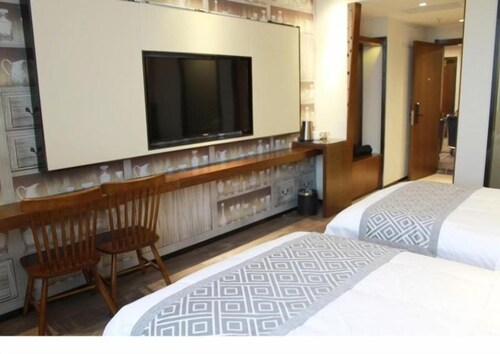Gem Huainan Tianjia 'an District Chaoyang East Road Wanda Plaza Hotel
