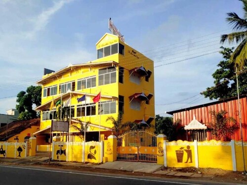 Collection O Thirukadaiyur Bus Terminal