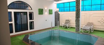 Grand Shalimar Hotel