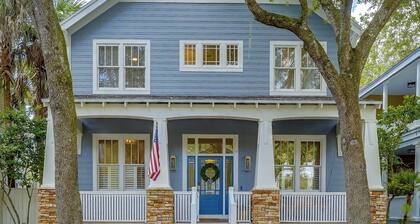 FUN Luxury Haile Home w/ Hot Tub - Near UF