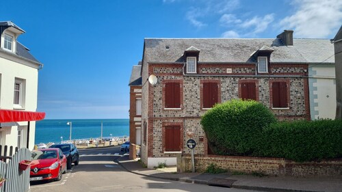 Fisherman's cottage 10 meters from the beach